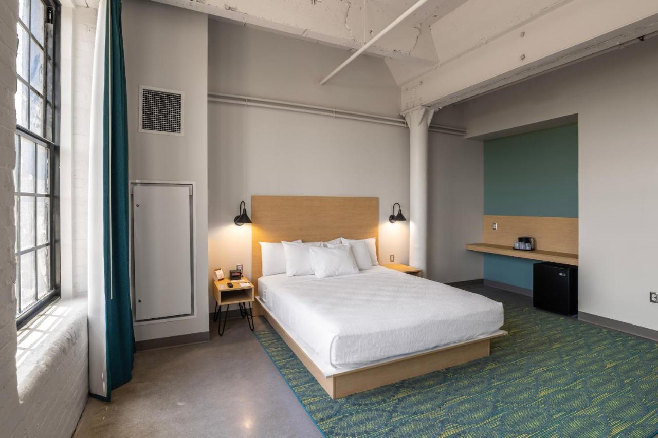 The Warehouse Hotel At Champion Mill Hamilton Eksteriør bilde